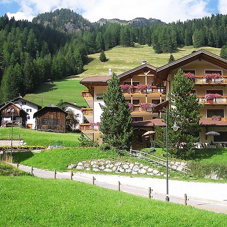 Hotel Dolomites Inn Canazei Ngoại thất bức ảnh