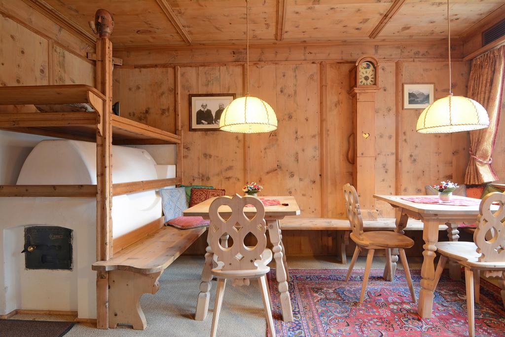 Hotel Dolomites Inn Canazei Ngoại thất bức ảnh