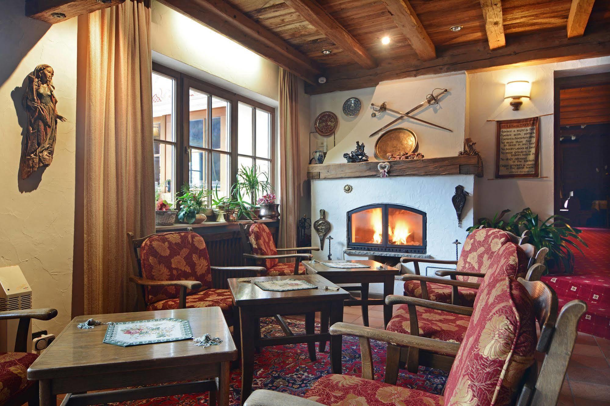 Hotel Dolomites Inn Canazei Ngoại thất bức ảnh